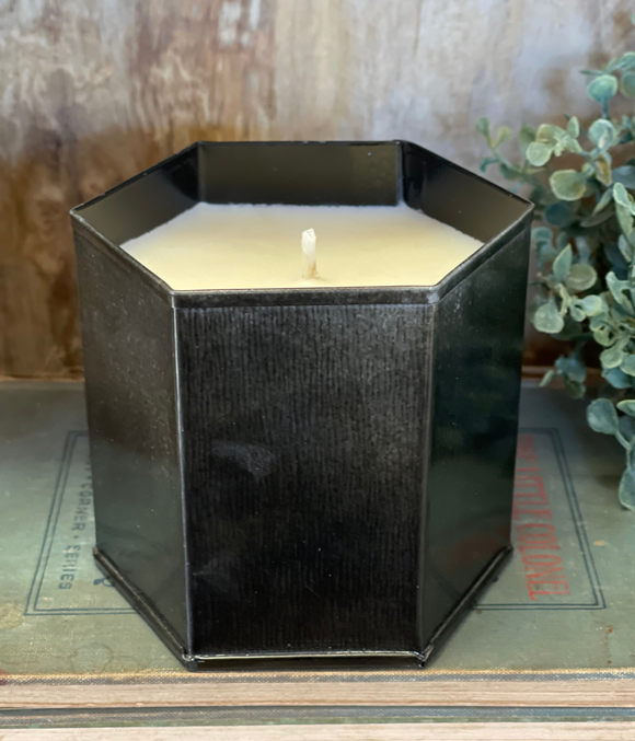 Amber + Oak Moss 10oz Soy Candle in Metal Tin