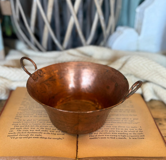 Vintage Copper Bowl w/ Handles