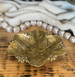 1953 Virginia Metalcrafters Brass Leaf Dish w/ Feet