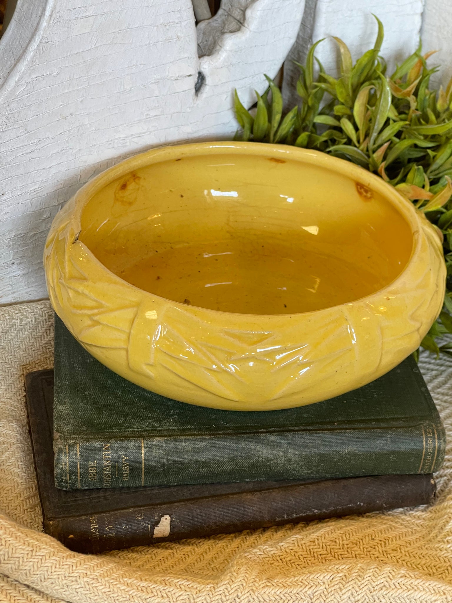 mccoy plant pots Vintage Round McCoy Planter AS IS – The Gentleman's Stache, DBA Mercantile 1858