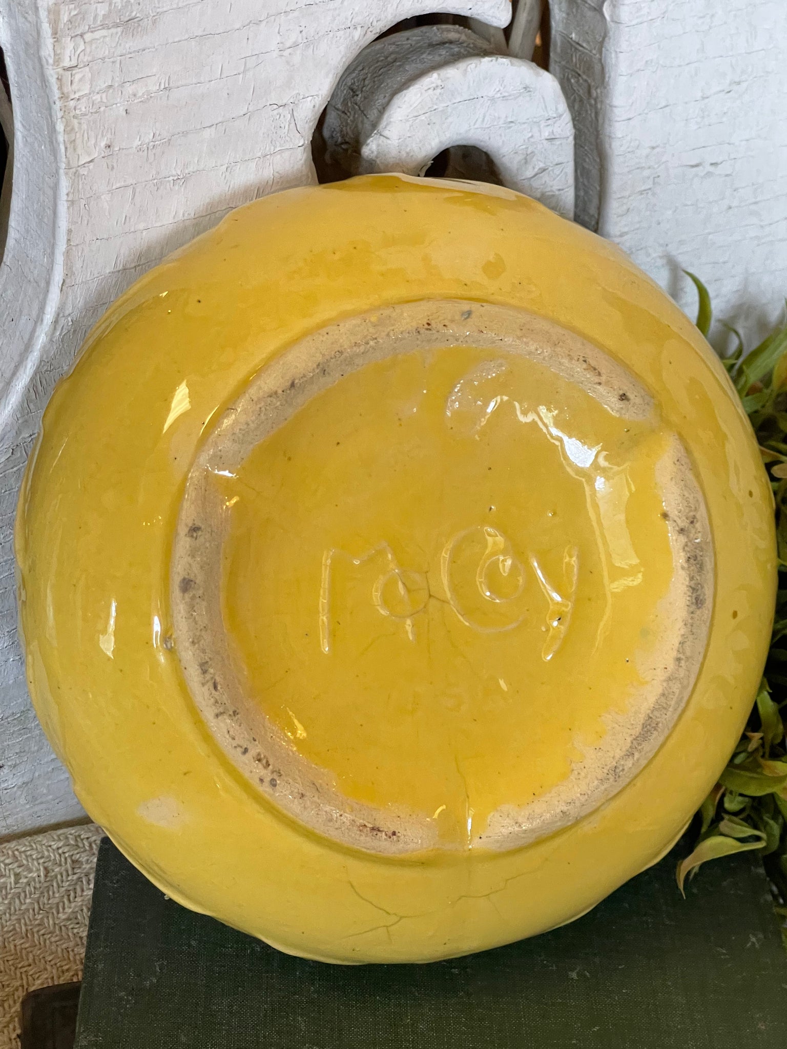 mccoy planter pot Vintage Round McCoy Planter AS IS – The Gentleman's Stache, DBA Mercantile 1858