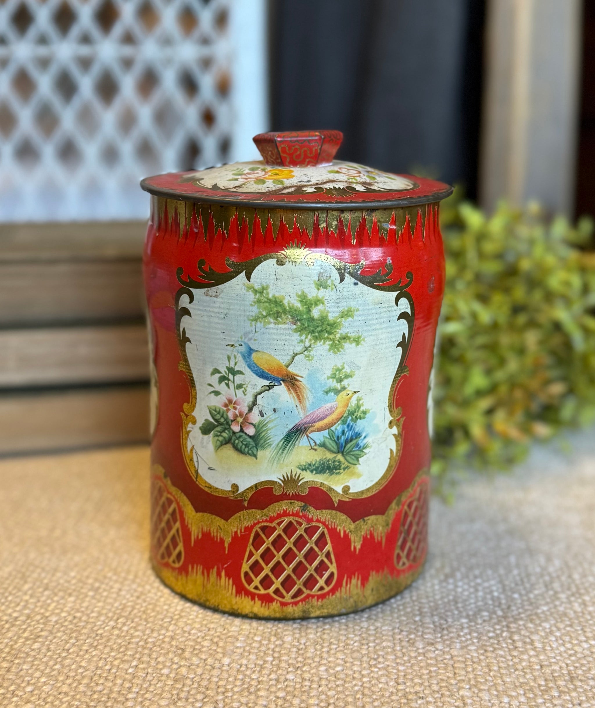 * vintage tin box ❀ おうち ティン缶 Vintage Tin Container Made In England Metal Box Co. Green