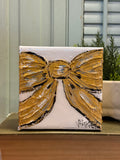 Jill Harper 5" Bow with Epoxy Canvas Cube Art