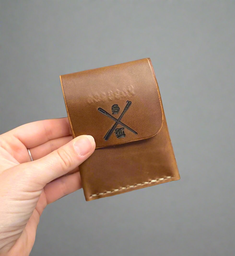 Hand Made origami wallet - Small vintage green leather with elastic outlet cord (horizontal)