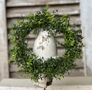 Large New England Boxwood Candle Ring