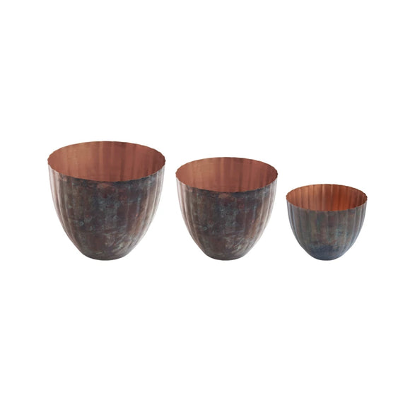 Rounded Metal Pleated Planter