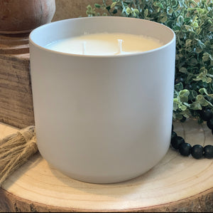 Lemon + Rosemary 32oz Soy Candle in Gray Pottery