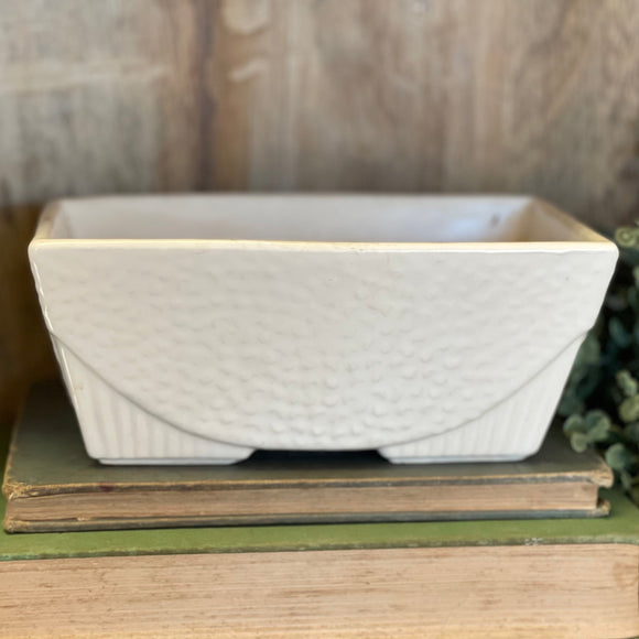 Vintage Cream USA Planter