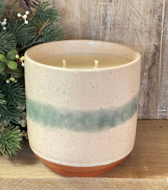 Sugar Cookie 20oz Soy Candle in Pottery